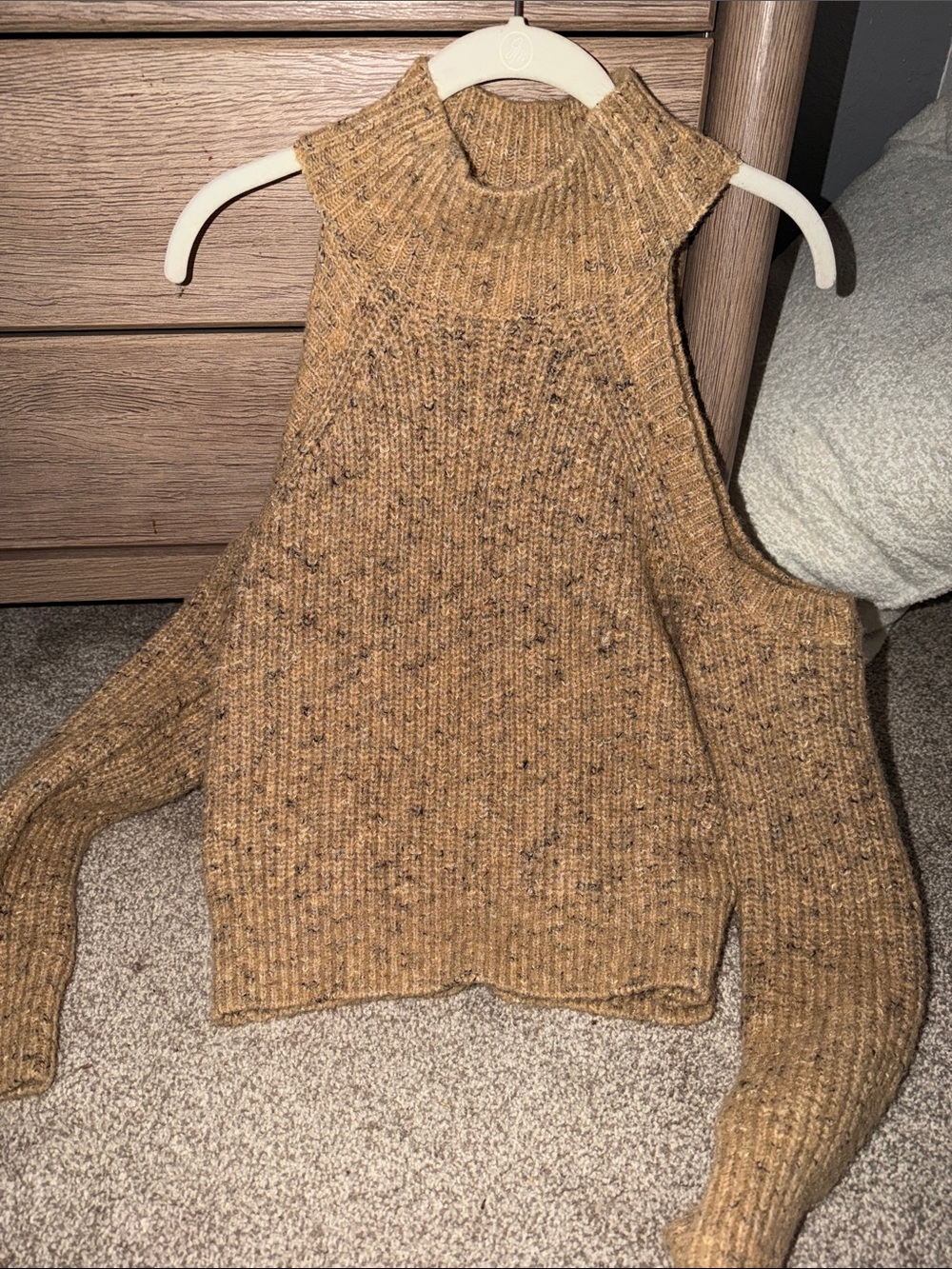 ASTR Speckled Camel Brown Sleeveless Turtleneck Sweater Vest